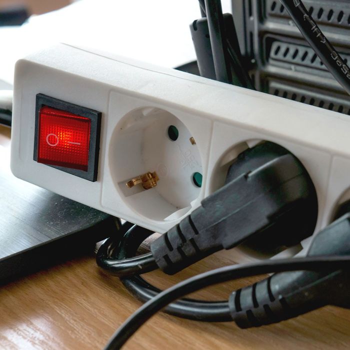 V-TAC Adaptadores y Tomas - 4 Vías - Interruptor Extensión Toma - IP20 - Blanco - 1.5m Cable-extra-1.webp