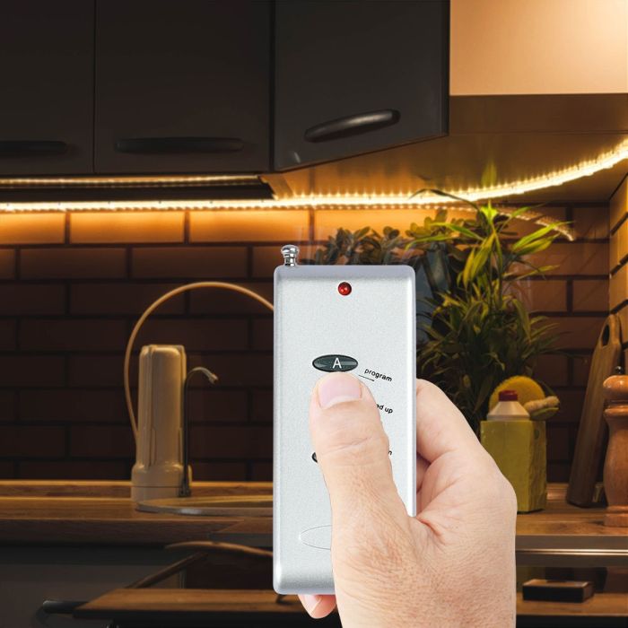 V-TAC LED Tiras de luz- Accesorios - Controladores de Radio - Mando a Distancia 4 Teclas - IP20 - 144W-extra-1.webp